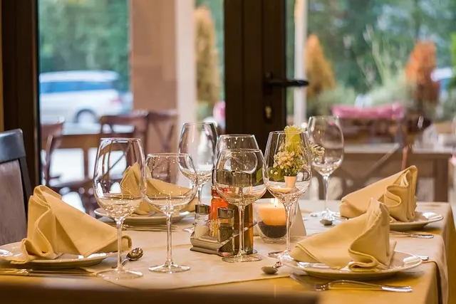 10 consejos para disfrutar de una cena temática en casa